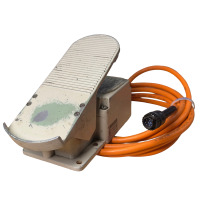 RESTPOSTEN | Fußfernregler Esseti 200 AC/DC – Fußpedal mit 7‑poligem Stecker | Stufenlose Stromregelung am Fuß – ideal für präzises Schweißen