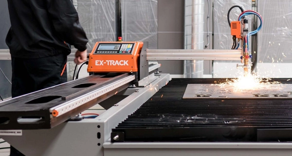 Infografik vom Schweißfachhandel Merkle München zu dem CNC Brennschneidsystem EX-TRACK von Thermacut